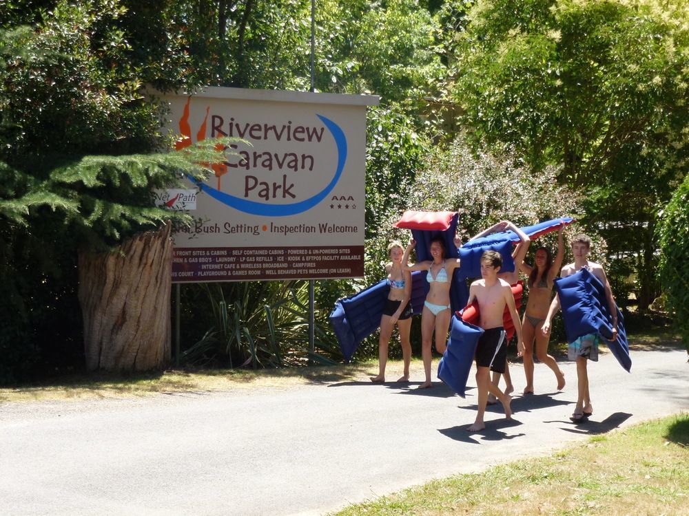 פורפנקה Riverview Caravan Park מראה חיצוני תמונה