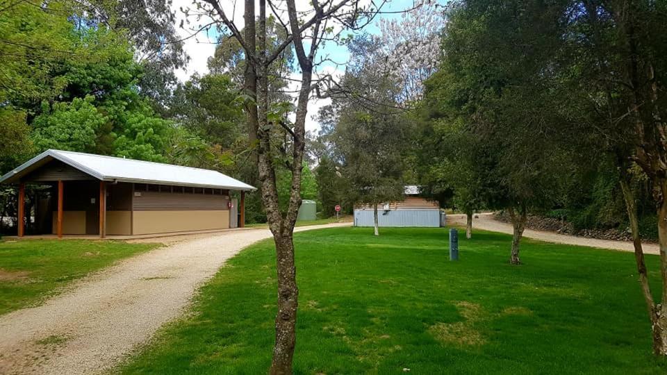 פורפנקה Riverview Caravan Park מראה חיצוני תמונה